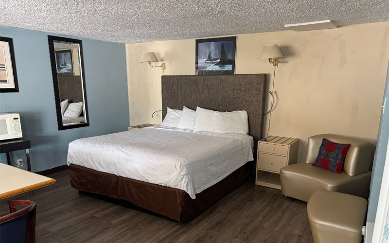 King Size Bed Room Set Nephi, UT